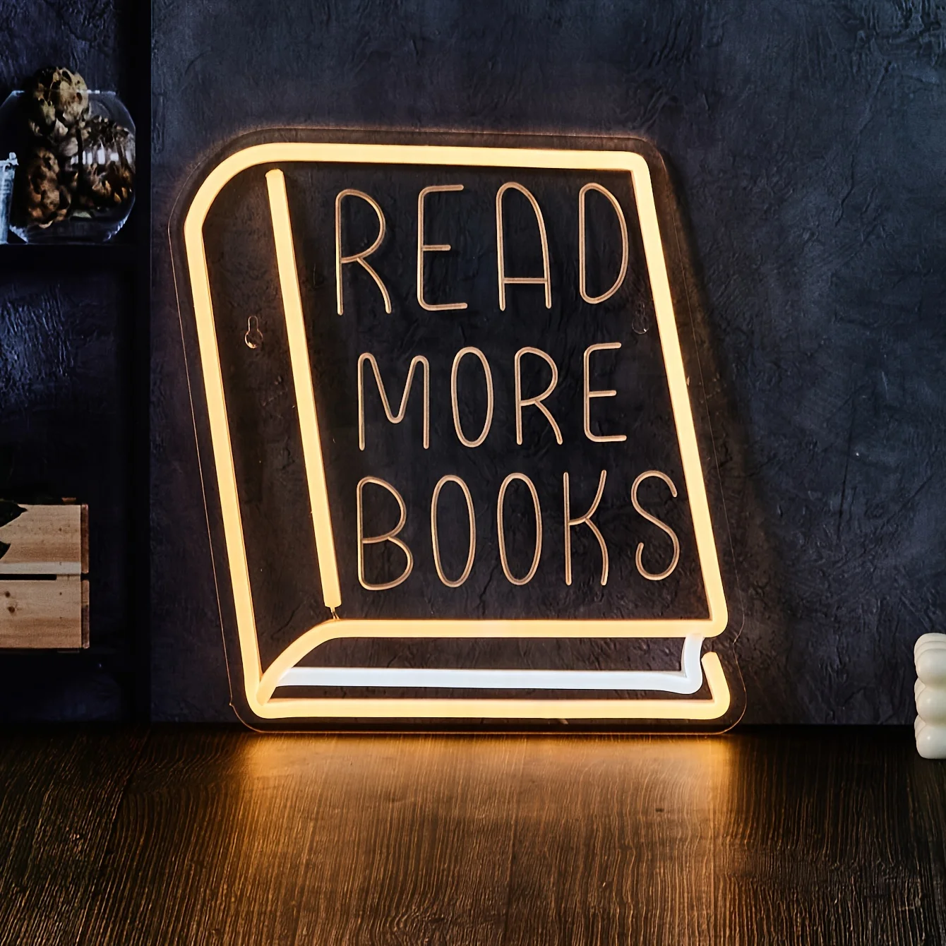 READ MORE BOOKS neon, USB powered, with dimmer switch, suitable for study, reading corner and personalized home decoration.
READ MORE BOOKS neon, USB powered, with dimmer switch, suitable for study, reading corner and personalized home decoration.