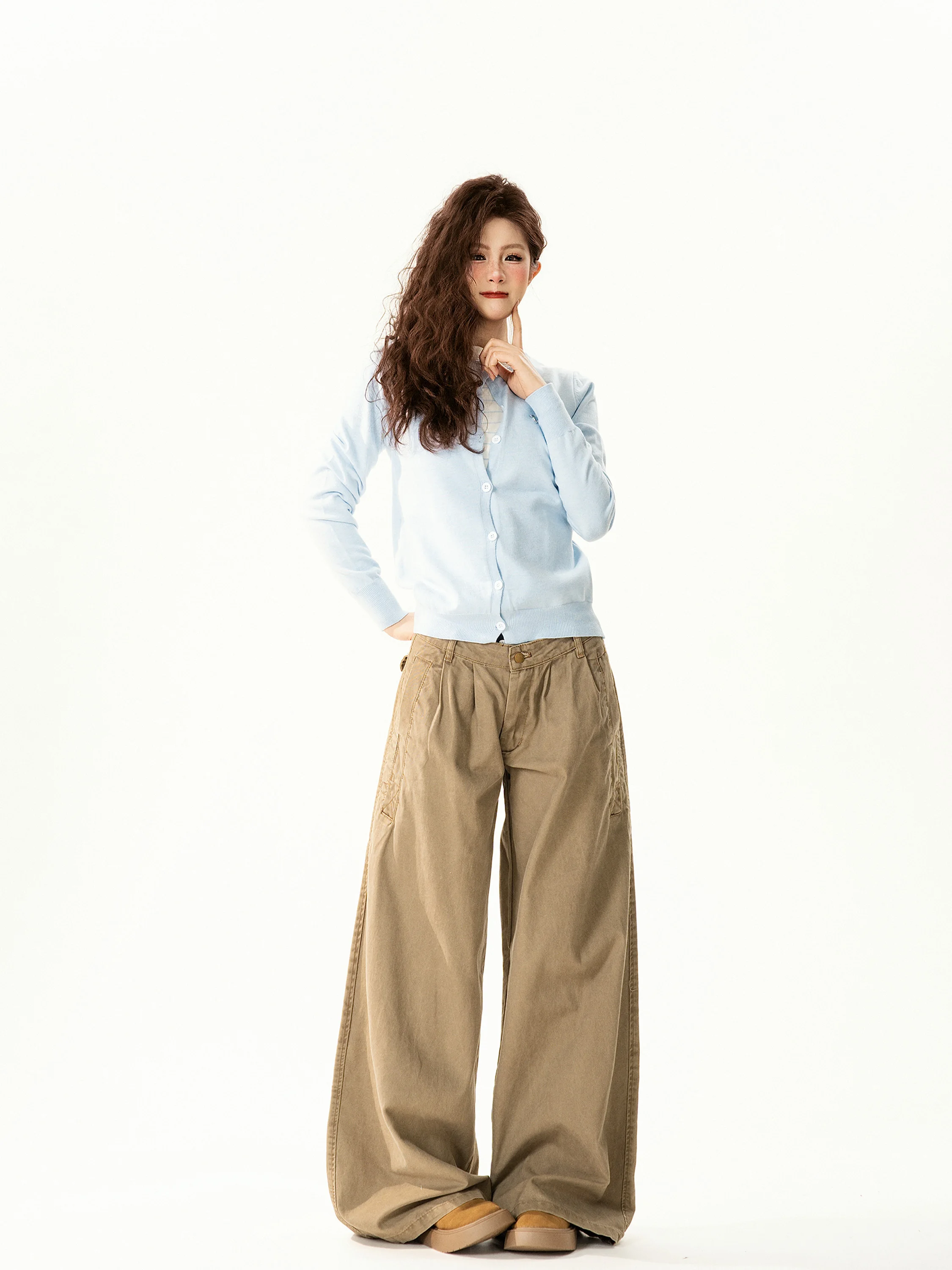 Ретро-свитер с вышивкой собаки, имитация двухслойности, женский повседневный универсальный трикотажный свитер, новинка весенней коллекции, комфортная посадка
Ретро-свитер с вышивкой собаки, имитация двухслойности, женский повседневный универсальный трикотажный свитер, новинка весенней коллекции, комфортная посадка