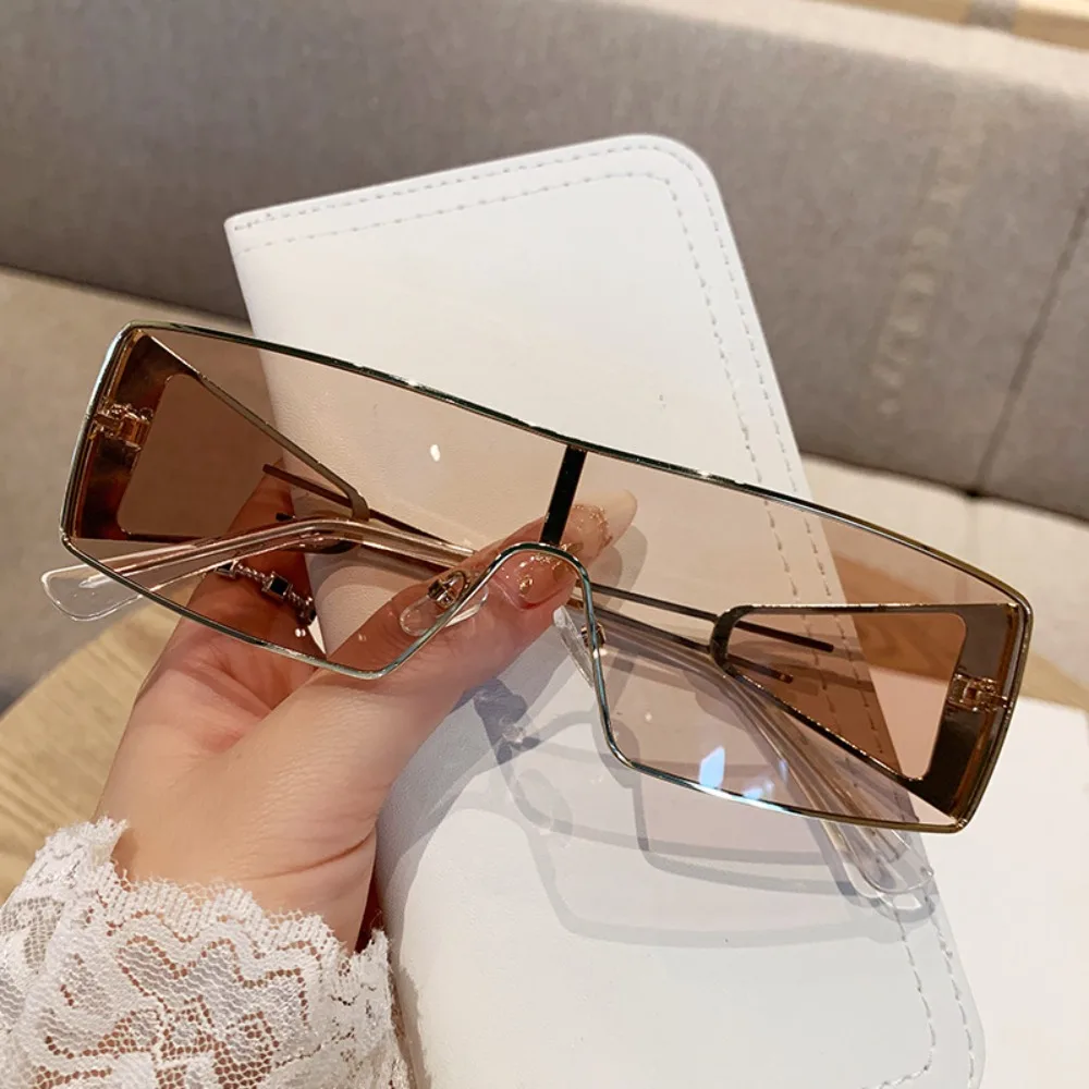 Fashion Y2K Punk Rectangle Women Sunglasses Retro Luxury UV Protection Sun Glasses Metal Golden Frame Eyeglasses
Fashion Y2K Punk Rectangle Women Sunglasses Retro Luxury UV Protection Sun Glasses Metal Golden Frame Eyeglasses