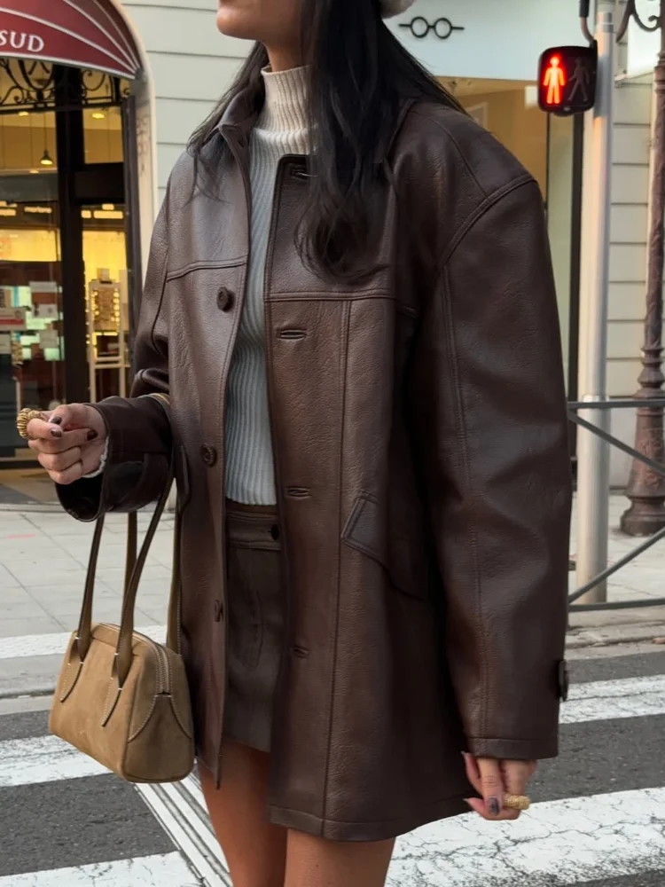 Casual Women Chic Brown Distressed Leather Jacket Lapel Single Breasted Pocket Loose Outerwears Lady Daily Commute Street Coat
Casual Women Chic Brown Distressed Leather Jacket Lapel Single Breasted Pocket Loose Outerwears Lady Daily Commute Street Coat