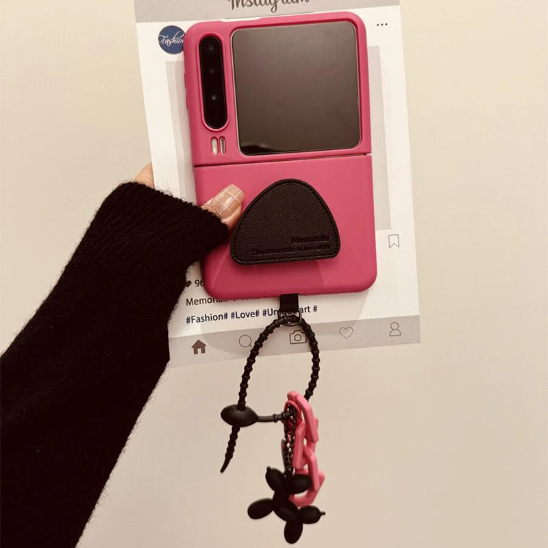 Skin Feel Rose Red Flip Case For Galaxy Z Flip7 6 5 4 Oppo N3 Flip N2flip/ Motorala Razr5 Ultra Cover With Black Phone Stand
Skin Feel Rose Red Flip Case For Galaxy Z Flip7 6 5 4 Oppo N3 Flip N2flip/ Motorala Razr5 Ultra Cover With Black Phone Stand