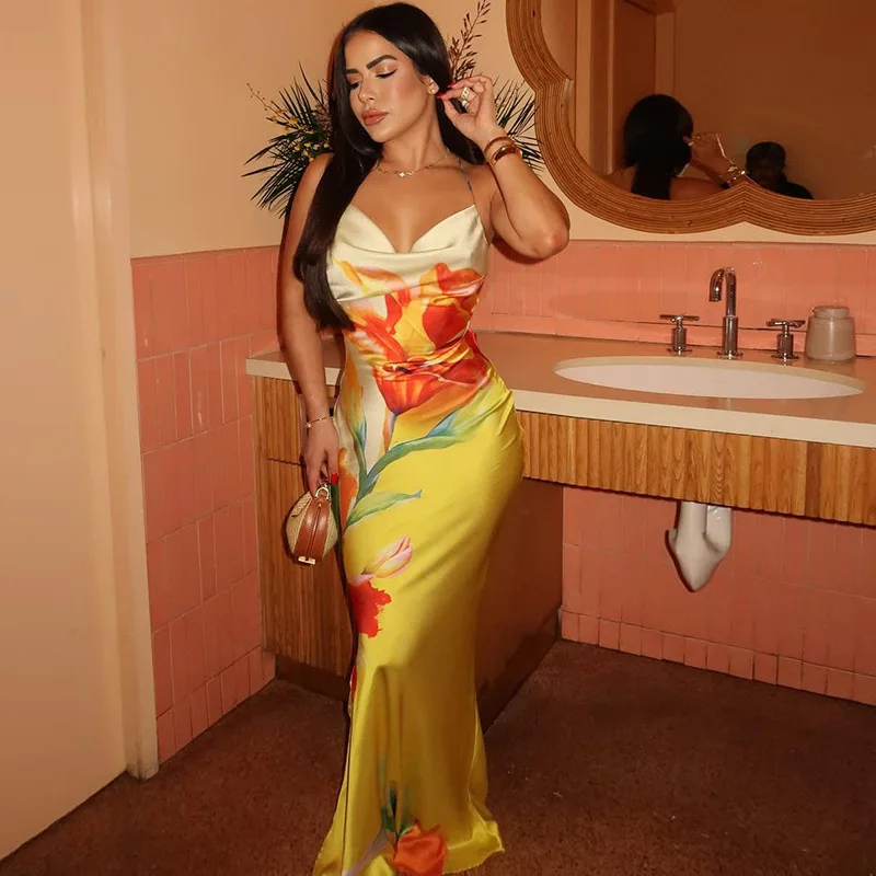 STYLISH LADY Floral Printed Maxi Dress 2025 Summer Women Spaghetti Strap Backless Bodycon Sexy Club Party Long Vestidos Femninos
STYLISH LADY Floral Printed Maxi Dress 2025 Summer Women Spaghetti Strap Backless Bodycon Sexy Club Party Long Vestidos Femninos