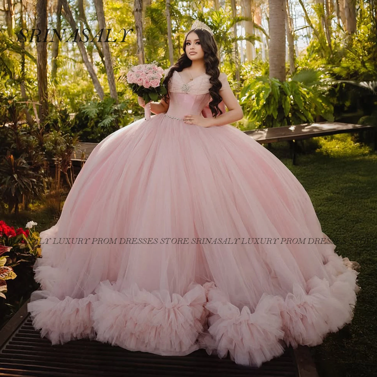 Customized Princess Quinceanera Dress Ball Gown Shiny Lace Applique Beading Mexican Corset Sweet 16 Mexican Vestidos De 15 Años
Customized Princess Quinceanera Dress Ball Gown Shiny Lace Applique Beading Mexican Corset Sweet 16 Mexican Vestidos De 15 Años