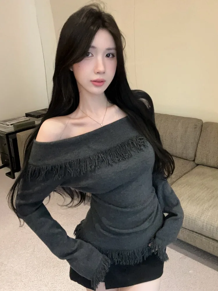 Tassel Knit Shoulder Bared Women's Autumn Winter Pure Desire Base Layer Shirt Inner Wear High End Feeling Sweater
Tassel Knit Shoulder Bared Women's Autumn Winter Pure Desire Base Layer Shirt Inner Wear High End Feeling Sweater