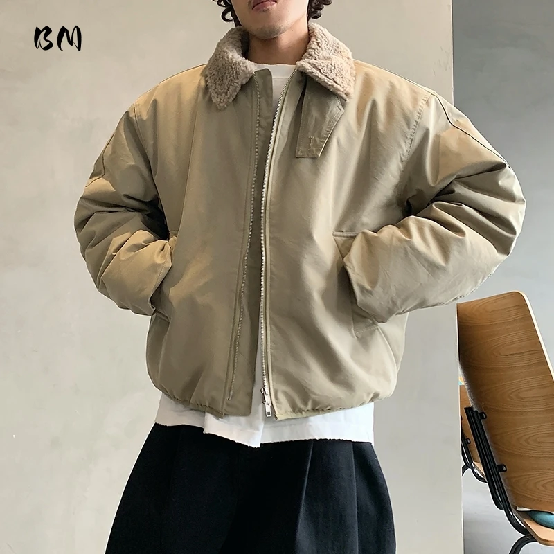 Американская винтажная куртка-бомбер, мужское зимнее пальто, стеганый воротник шерпы, тяжелая теплая ретро уличная стильная подкладка
Американская винтажная куртка-бомбер, мужское зимнее пальто, стеганый воротник шерпы, тяжелая теплая ретро уличная стильная подкладка