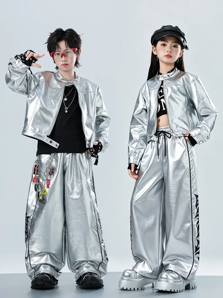 Kid Kpop Hip Hop Clothing Silver Faux Leather Short Jacket Top Casual Wide Sweat Pants for Girl Boy Street Dance Costume Clothes
Kid Kpop Hip Hop Clothing Silver Faux Leather Short Jacket Top Casual Wide Sweat Pants for Girl Boy Street Dance Costume Clothes