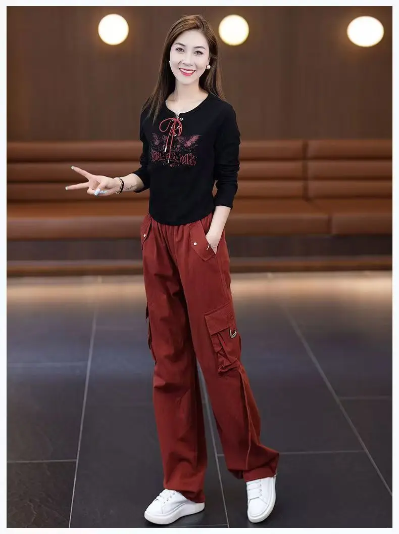 Женские брюки-карго, весенне-осенние, новые, с эластичной талией, с большими карманами, повседневные, спортивные, универсальные, удобные, подходят для ношения двумя способами.
Женские брюки-карго, весенне-осенние, новые, с эластичной талией, с большими карманами, повседневные, спортивные, универсальные, удобные, подходят для ношения двумя способами.