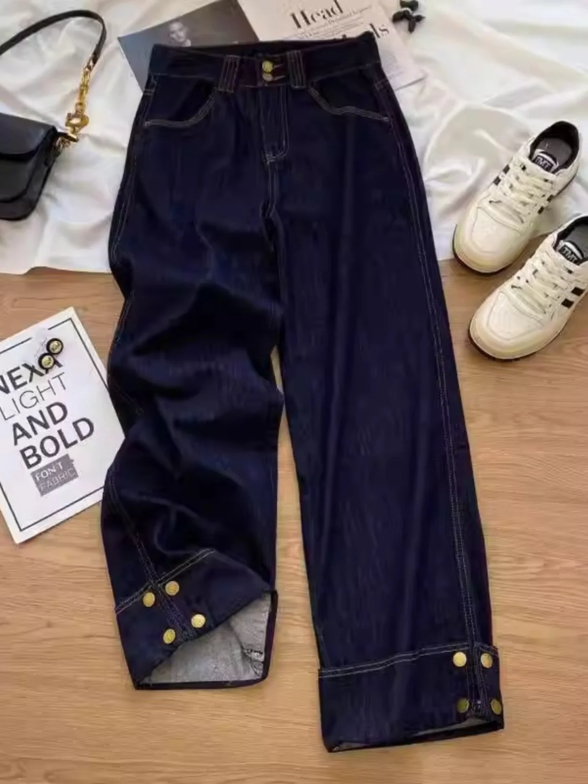 plus Size 300 Pounds American Style High Waist Collared Denim Jeans Women's Loose Straight Casual Versatile Wide Leg Long Pants
plus Size 300 Pounds American Style High Waist Collared Denim Jeans Women's Loose Straight Casual Versatile Wide Leg Long Pants