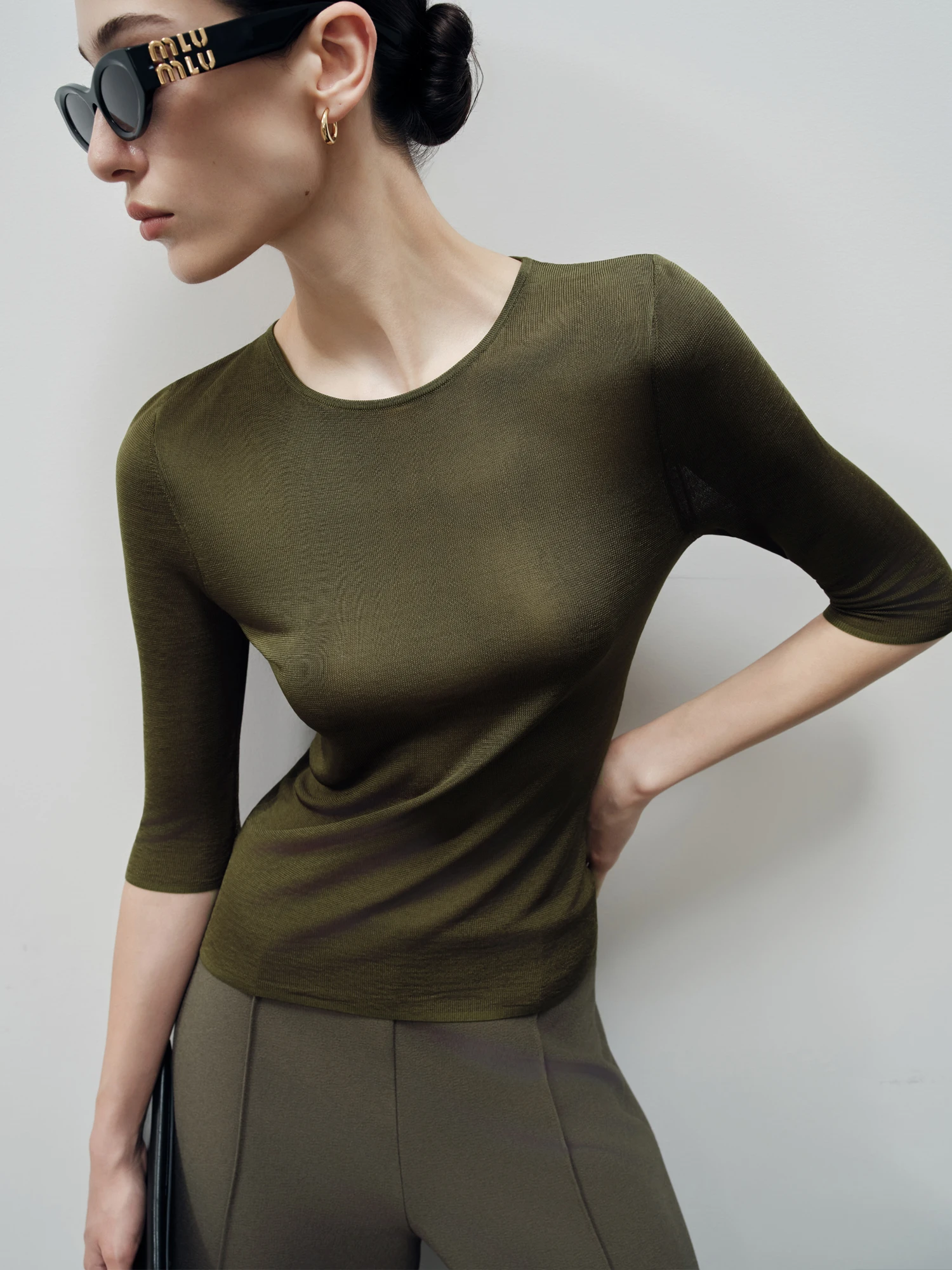 Zia Zhang Roland ow Summer Thin Knitted irt Women's Slim Fit round Ne High Elastici Small Top Casual Sle Pure Color
Zia Zhang Roland ow Summer Thin Knitted irt Women's Slim Fit round Ne High Elastici Small Top Casual Sle Pure Color