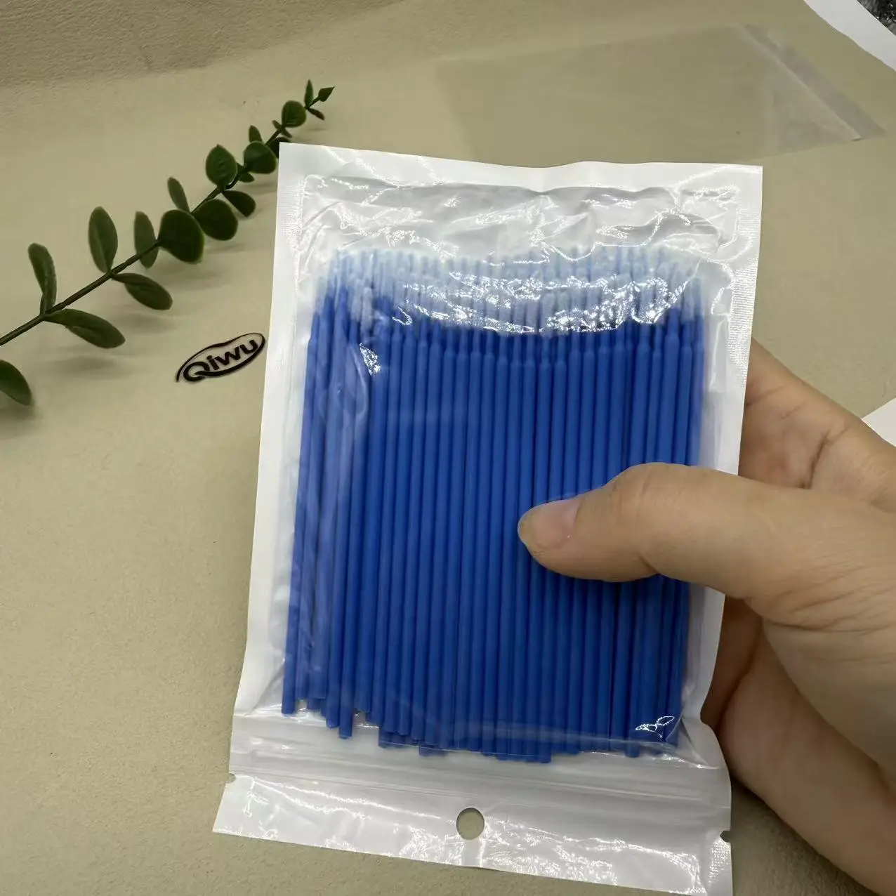 100 шт./упак. используется для чистки макияжа и ресниц, мини-ватный тампон для простого и точного применения прививки клея для ресниц
100 шт./упак. используется для чистки макияжа и ресниц, мини-ватный тампон для простого и точного применения прививки клея для ресниц