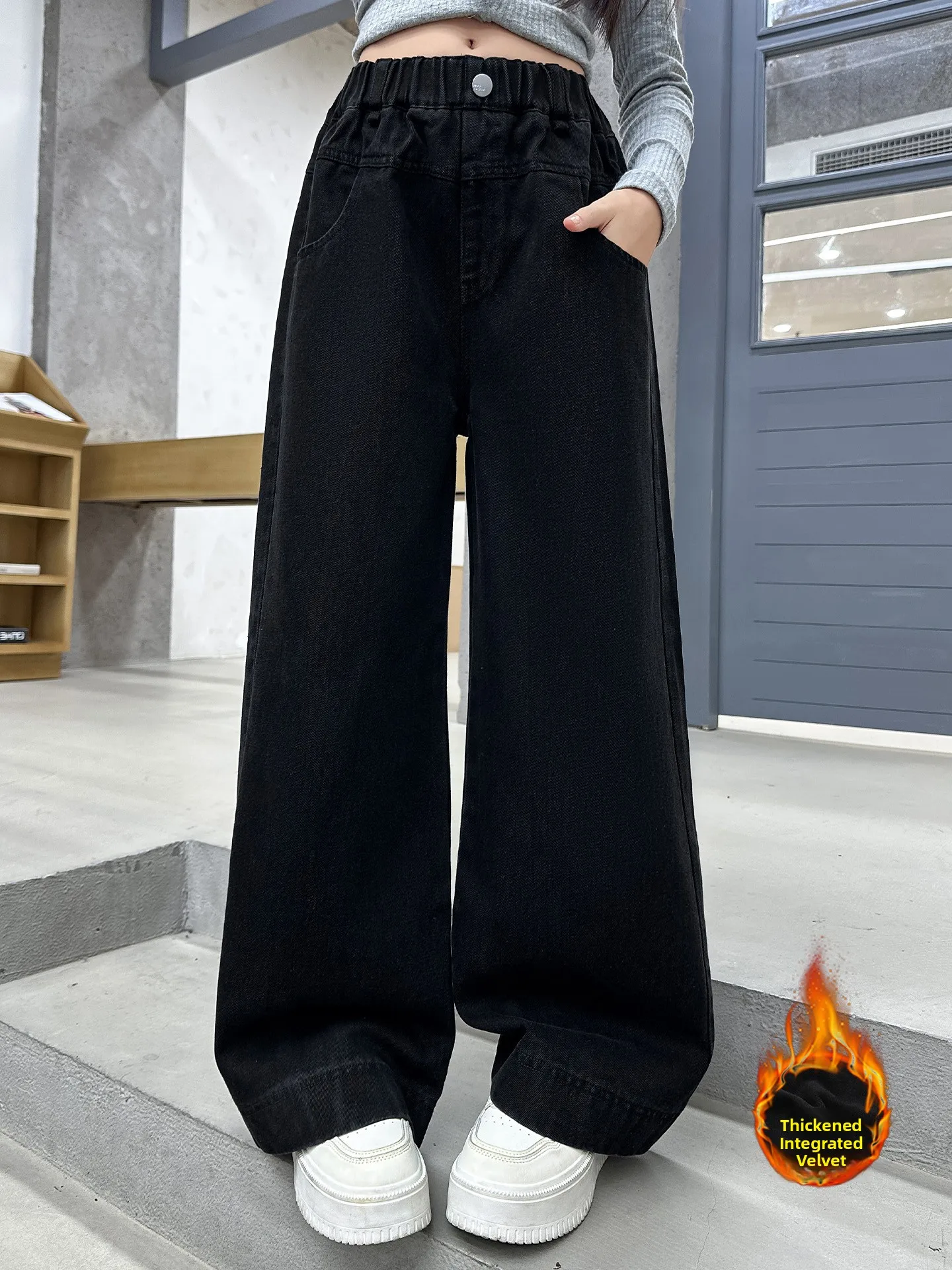 Thickened Fleece Girls Jeans Winter Straight Leg Wide Leg Pants Fashionable Elastic Waist Denim Trousers for Junior Girls
Thickened Fleece Girls Jeans Winter Straight Leg Wide Leg Pants Fashionable Elastic Waist Denim Trousers for Junior Girls