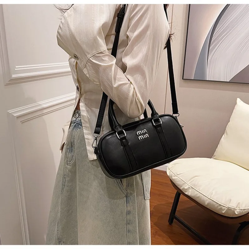 Luxury Brand Inspired Women Shoulder Bag Featuring Signature Details And Generous Size For Everyday Elegance
Luxury Brand Inspired Women Shoulder Bag Featuring Signature Details And Generous Size For Everyday Elegance