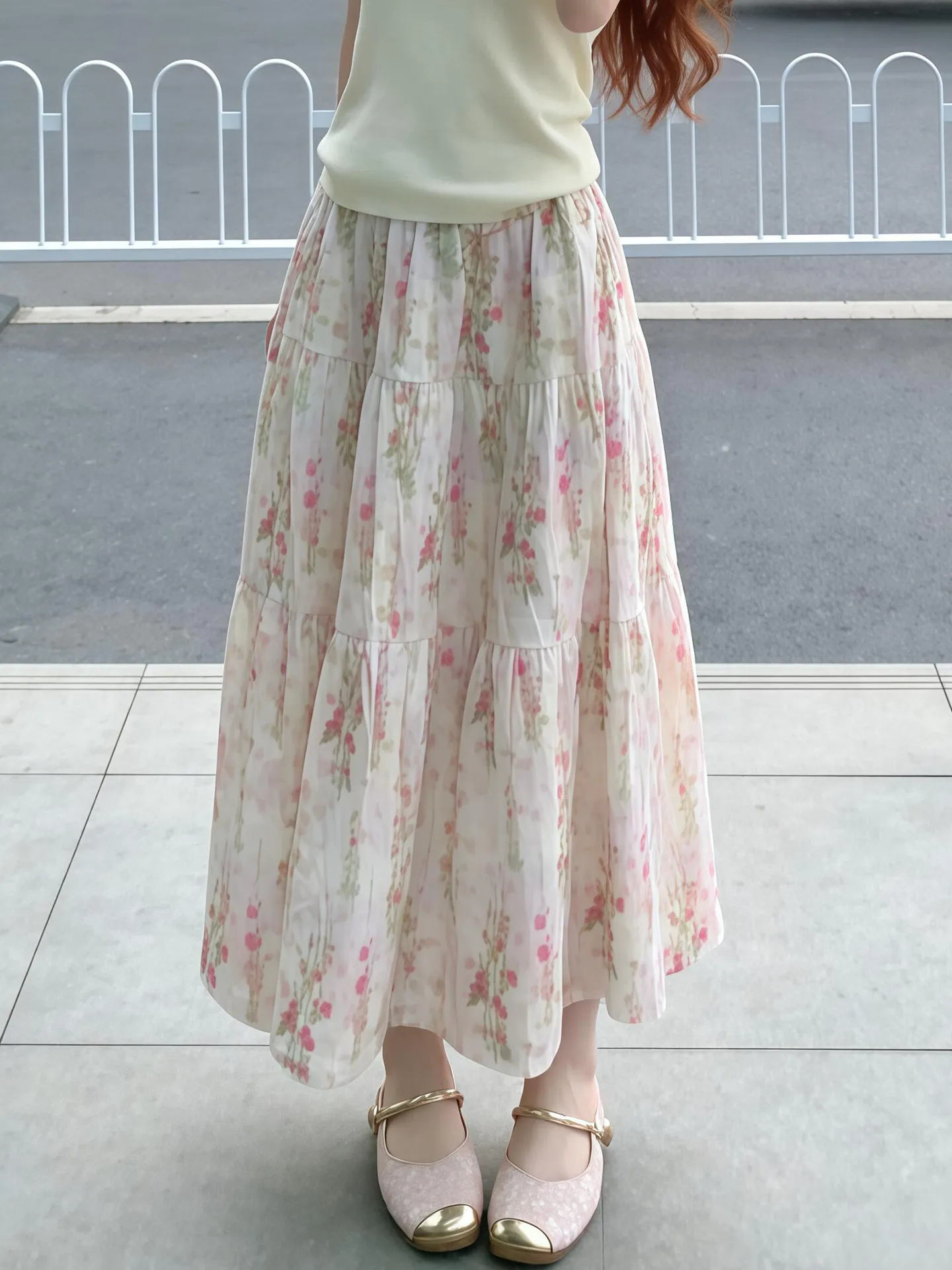 plus Size Floral Print High Waist Elastic Waist Half Body Skirt Women Summer Slimming A-Line Skirt Casual Loose Fit round Neck
plus Size Floral Print High Waist Elastic Waist Half Body Skirt Women Summer Slimming A-Line Skirt Casual Loose Fit round Neck