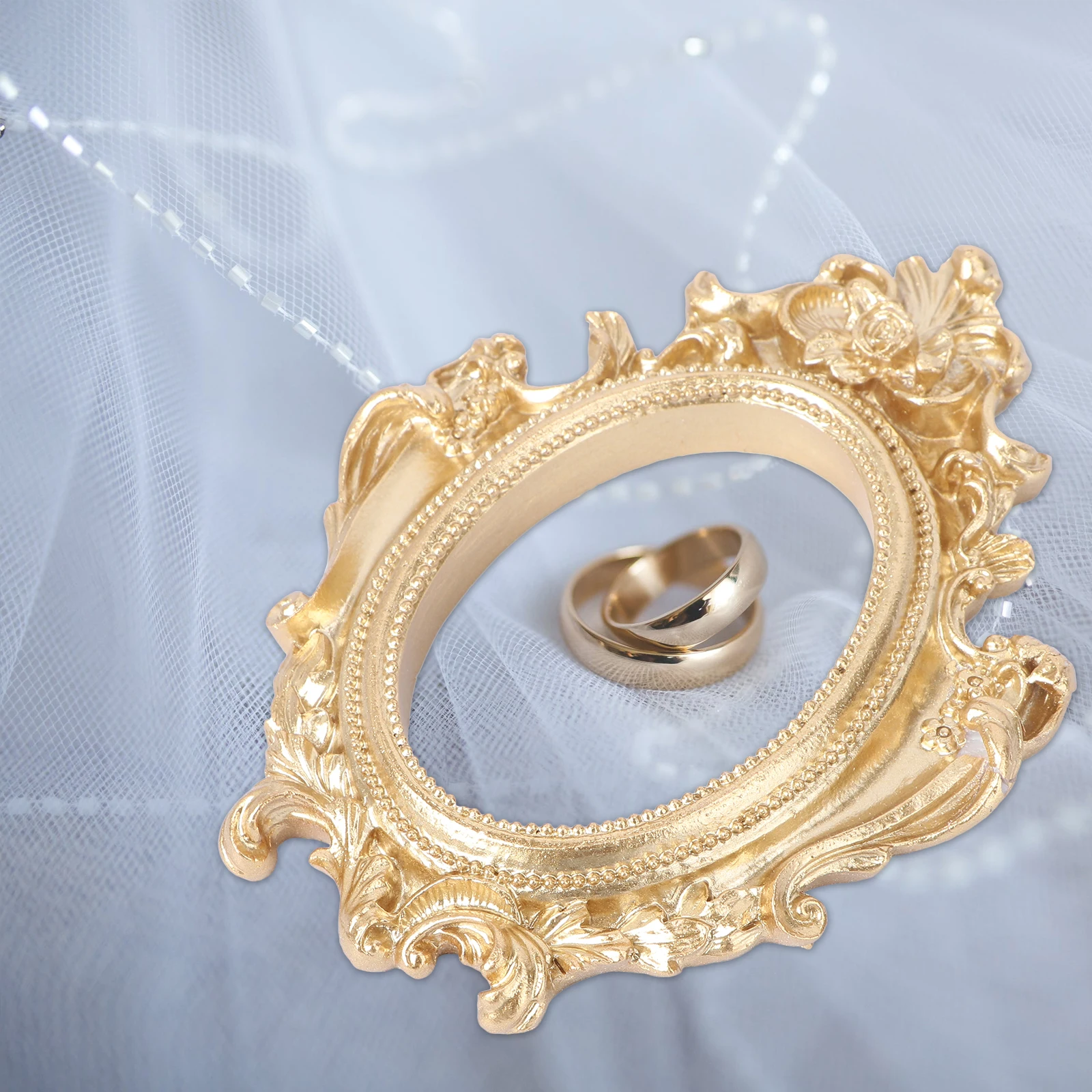 1Pcs Golden Vintage Photo Frame Prop Resin Retro Photography Background Decorative Photo Frame Home Ornament
1Pcs Golden Vintage Photo Frame Prop Resin Retro Photography Background Decorative Photo Frame Home Ornament