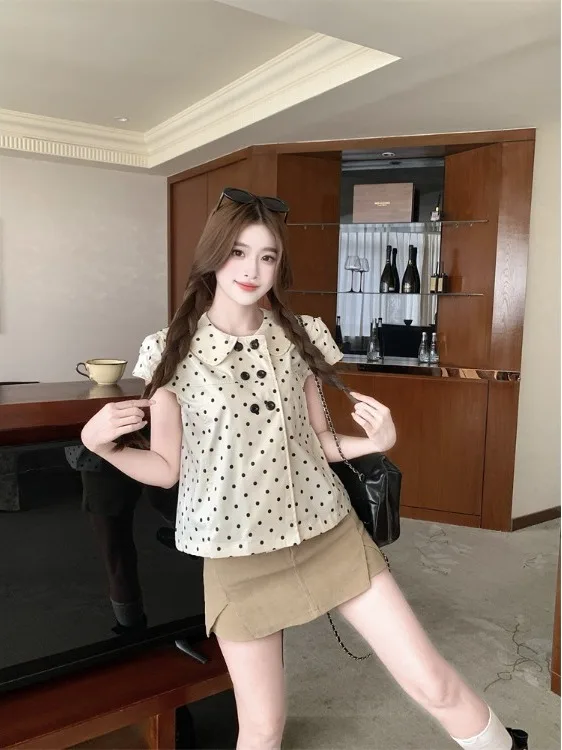 plus Size Polka Dot Doll Collar Short Sleeve Shirt Sweet Versatile Design Summer New Style Slimming Effect Commute Style Wome...
plus Size Polka Dot Doll Collar Short Sleeve Shirt Sweet Versatile Design Summer New Style Slimming Effect Commute Style Wome...