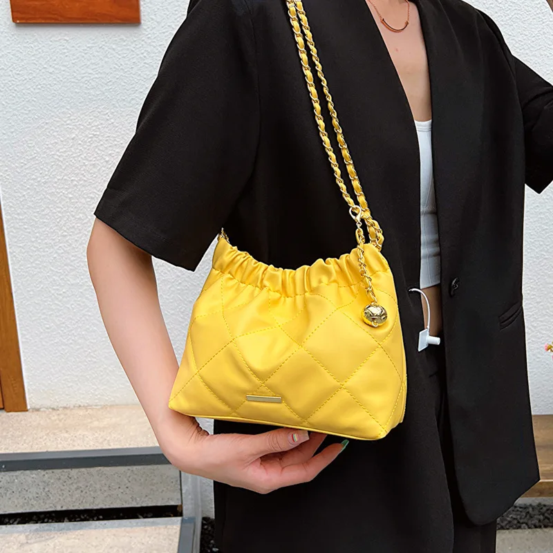 Chain Strap Women Bag Fashion Plaid Underarm Shoulder Bag Soft PU Leather Crossbody Tote Bag Large Capacity Women's Handbags
Chain Strap Women Bag Fashion Plaid Underarm Shoulder Bag Soft PU Leather Crossbody Tote Bag Large Capacity Women's Handbags