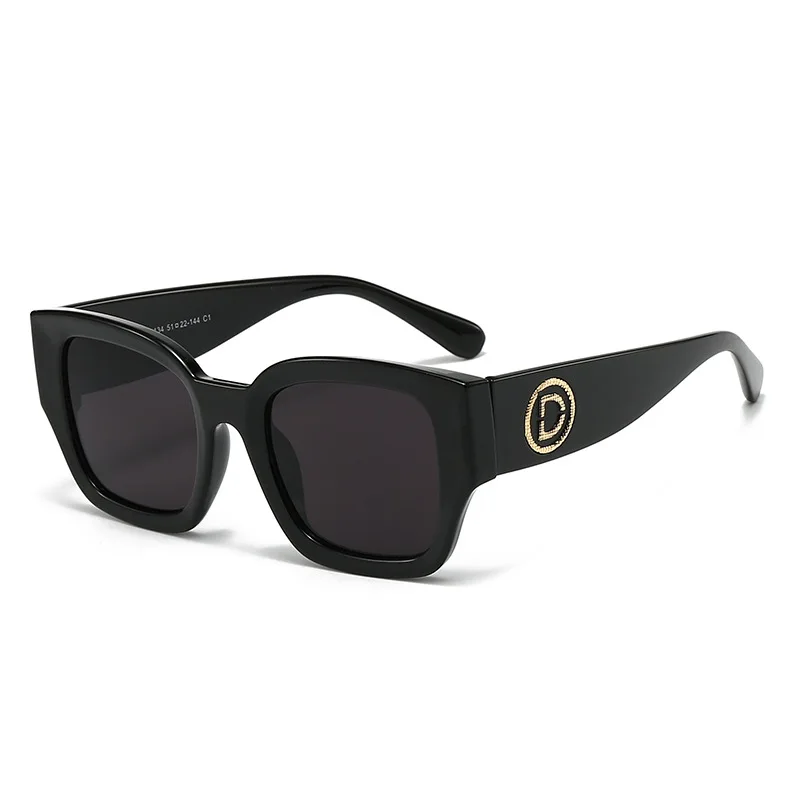 Fashion Square Frame Design Sunglasses For Men Women Classic Vintage Retro Travel Big UV400 Sun Glasses Male Female Eyewear 2024
Fashion Square Frame Design Sunglasses For Men Women Classic Vintage Retro Travel Big UV400 Sun Glasses Male Female Eyewear 2024