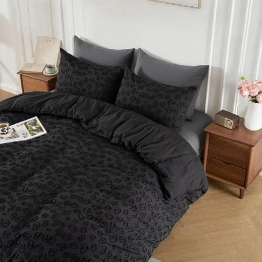 Tufted Duvet Cover Set Queen Size, Soft and Washed Microfiber Duvet Cover with Button Closure and 2 Pillowcases for All Seasons
Tufted Duvet Cover Set Queen Size, Soft and Washed Microfiber Duvet Cover with Button Closure and 2 Pillowcases for All Seasons