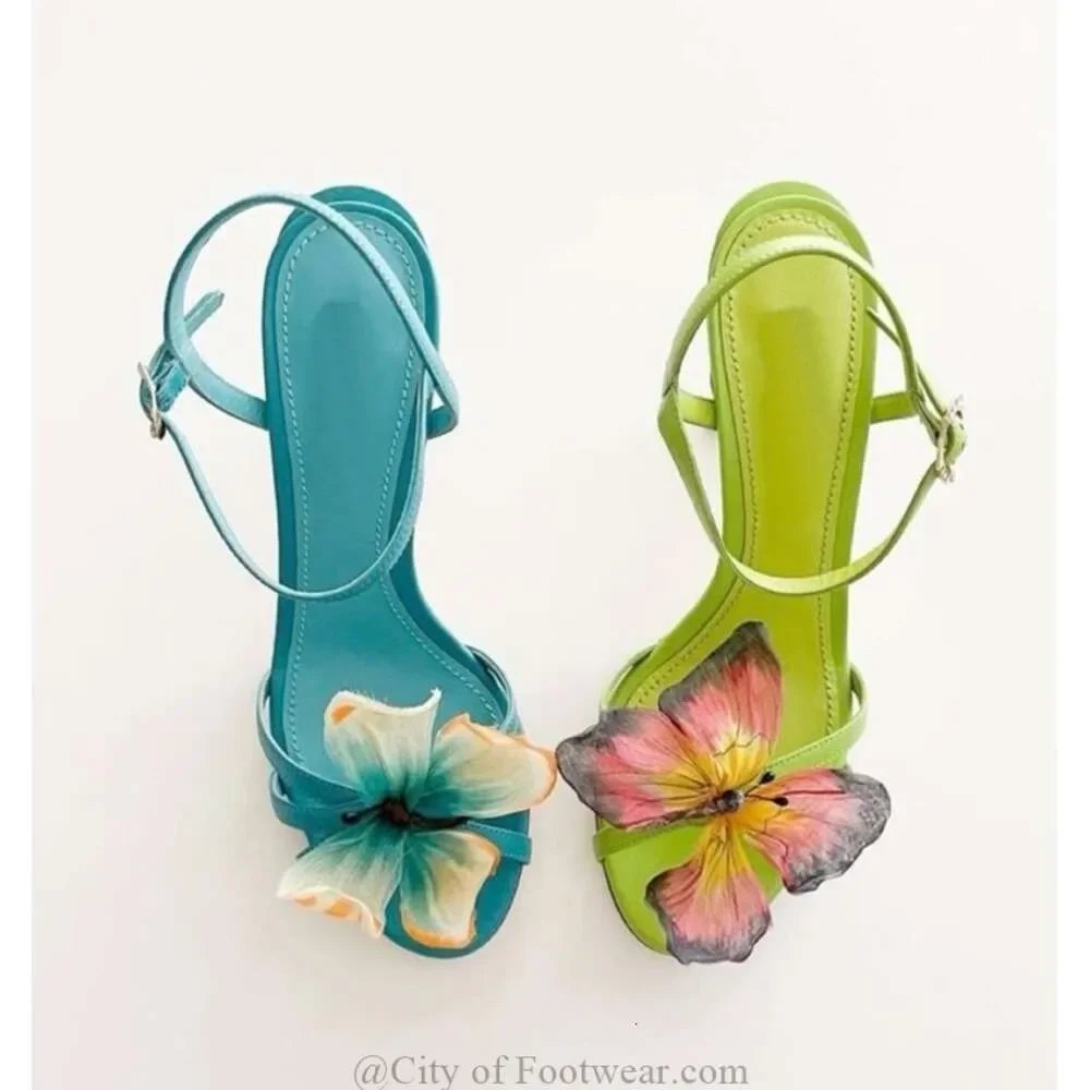 Butterfly Flower Real Leather Sandals Women Summer Blue/Green Ankle Strap Thin High Heels Designer Party Vintage Shoes
Butterfly Flower Real Leather Sandals Women Summer Blue/Green Ankle Strap Thin High Heels Designer Party Vintage Shoes