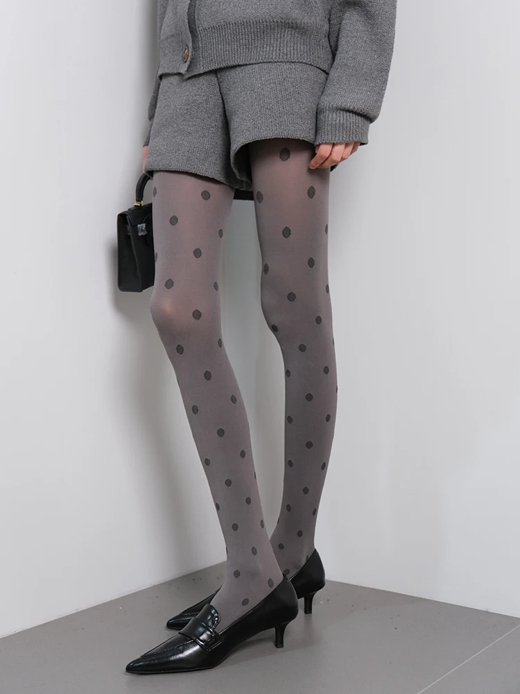 Осенние и зимние носки с нишевым дизайном, элитные романтические светло-серые колготки в горошек, носки до колена и теленка
Осенние и зимние носки с нишевым дизайном, элитные романтические светло-серые колготки в горошек, носки до колена и теленка