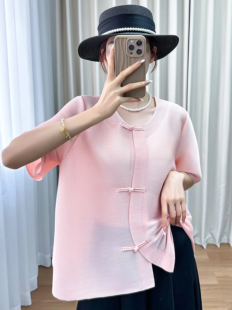 Женская футболка с круглым вырезом и коротким рукавом, свободного кроя, однотонная, на пуговицах, с жатым эффектом, в повседневном стиле, из смесового шелка
Женская футболка с круглым вырезом и коротким рукавом, свободного кроя, однотонная, на пуговицах, с жатым эффектом, в повседневном стиле, из смесового шелка