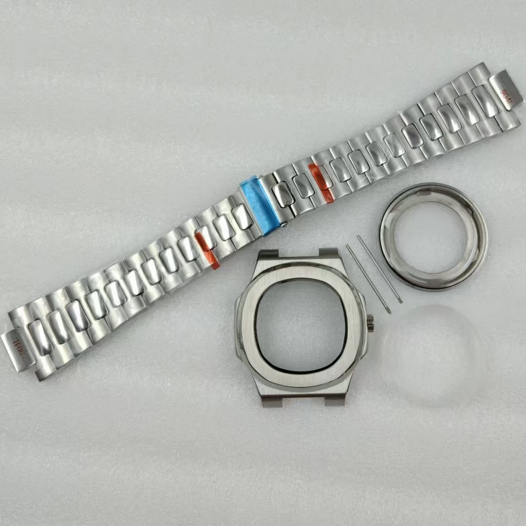 Watch accessories modified case 41mm Nautilus sapphire glass mirror transparent cover suitable for NH35/36 movement
Watch accessories modified case 41mm Nautilus sapphire glass mirror transparent cover suitable for NH35/36 movement