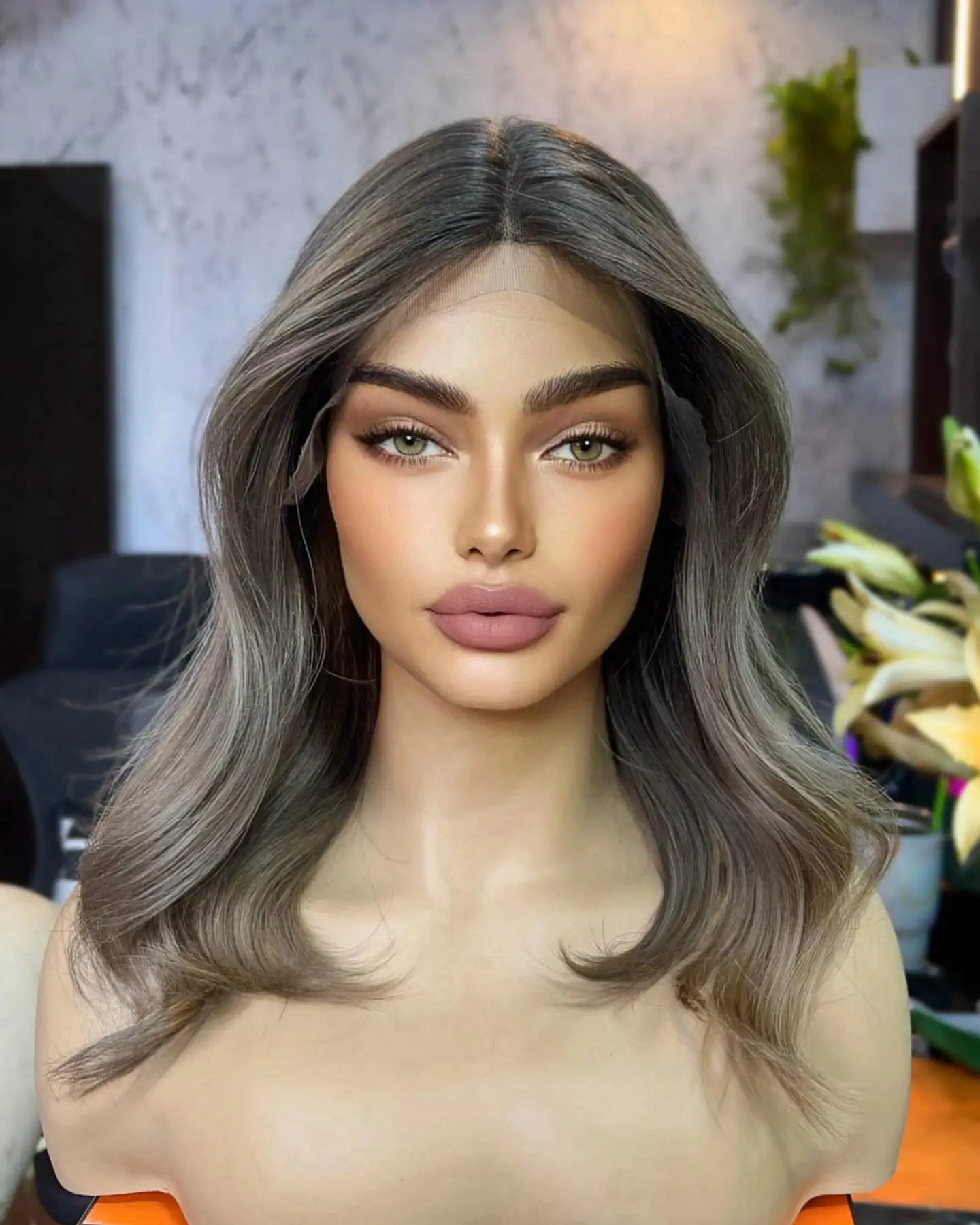 Short Natural Wavy Ash Brown Ombre Blonde Lace Front wig Free Part Glueless Wig Heat Resistant For Women Daily Use
Short Natural Wavy Ash Brown Ombre Blonde Lace Front wig Free Part Glueless Wig Heat Resistant For Women Daily Use