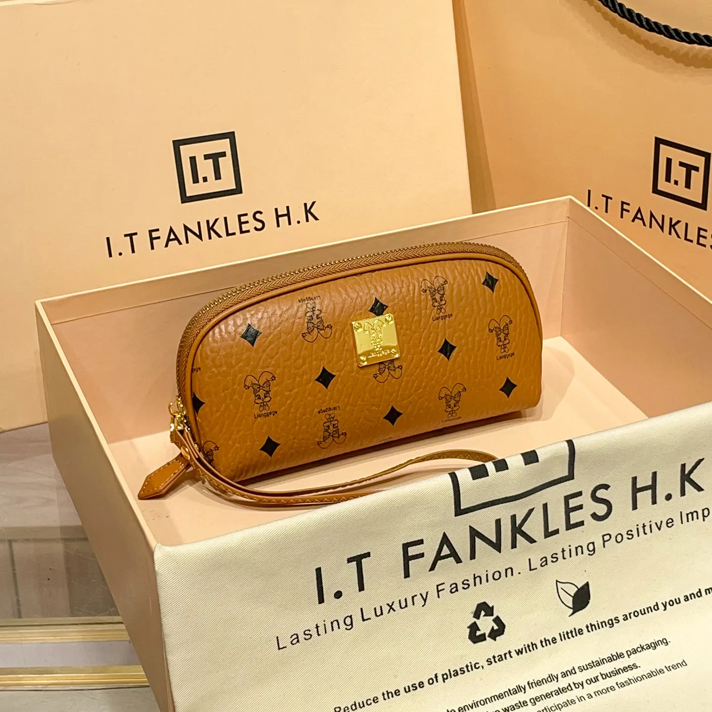 2026 New Hong Kong Genuine Leather Clutch,Ladies Long Wallet,Mini Phone Pouch,Multifunctional Cosmetic Satchel for Daily Use
2026 New Hong Kong Genuine Leather Clutch,Ladies Long Wallet,Mini Phone Pouch,Multifunctional Cosmetic Satchel for Daily Use