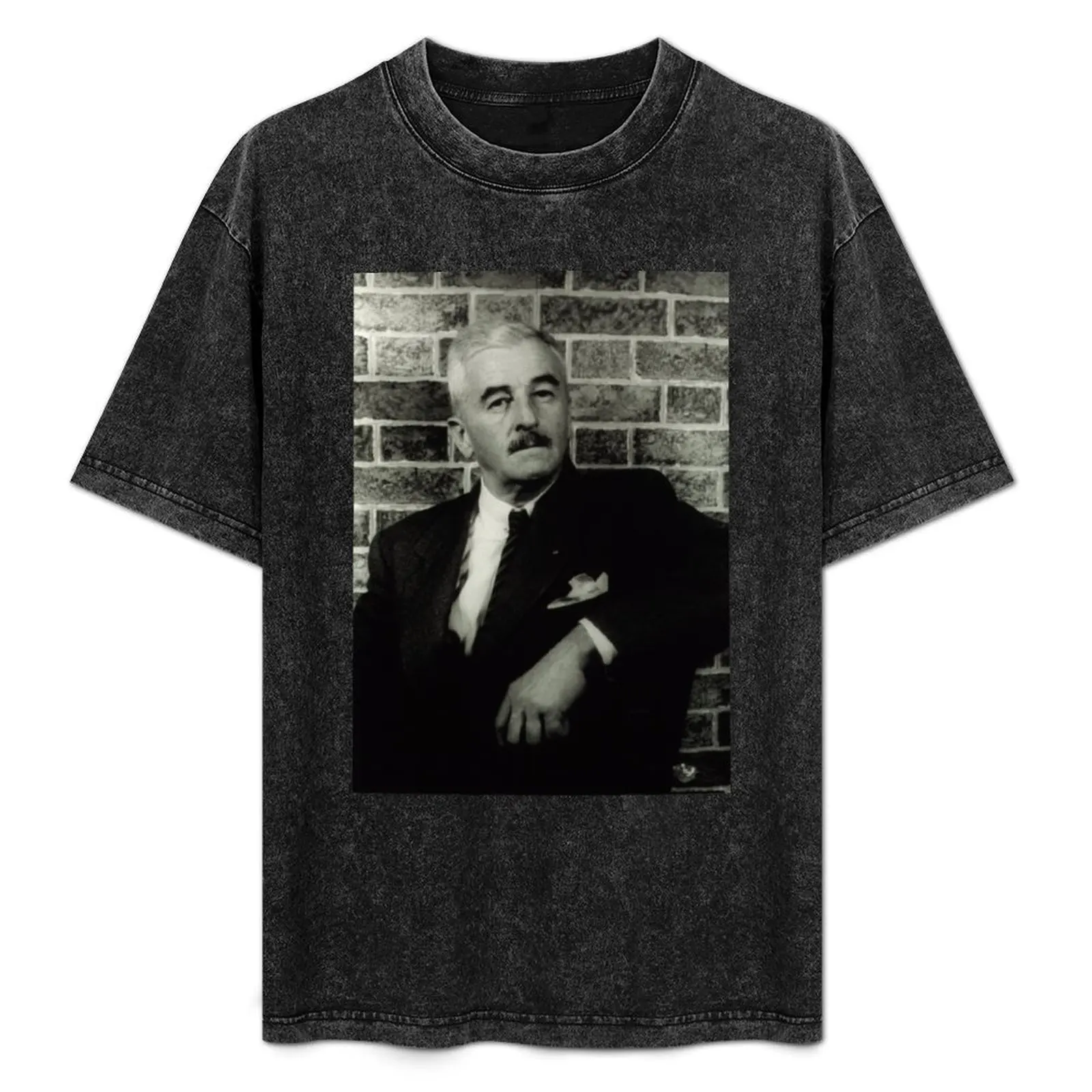 Portrait of William Faulkner by Carl Van Vechten T-Shirt Comfortable Basic Crew Neck Tee
Portrait of William Faulkner by Carl Van Vechten T-Shirt Comfortable Basic Crew Neck Tee