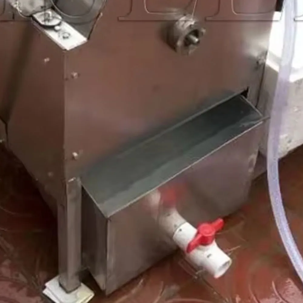 Commercial Electric Roller Brush Type Duck Egg Washer/Recycled Water Dirty Pigeon Egg Cleaning Washing Machine
Commercial Electric Roller Brush Type Duck Egg Washer/Recycled Water Dirty Pigeon Egg Cleaning Washing Machine