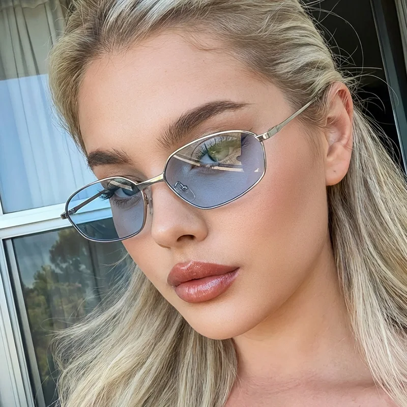 Small Frame Square Sunglasses Women Men's Metal Frame Sunglasses Outdoor Glasses European And American Personalized Sunglasses
Small Frame Square Sunglasses Women Men's Metal Frame Sunglasses Outdoor Glasses European And American Personalized Sunglasses