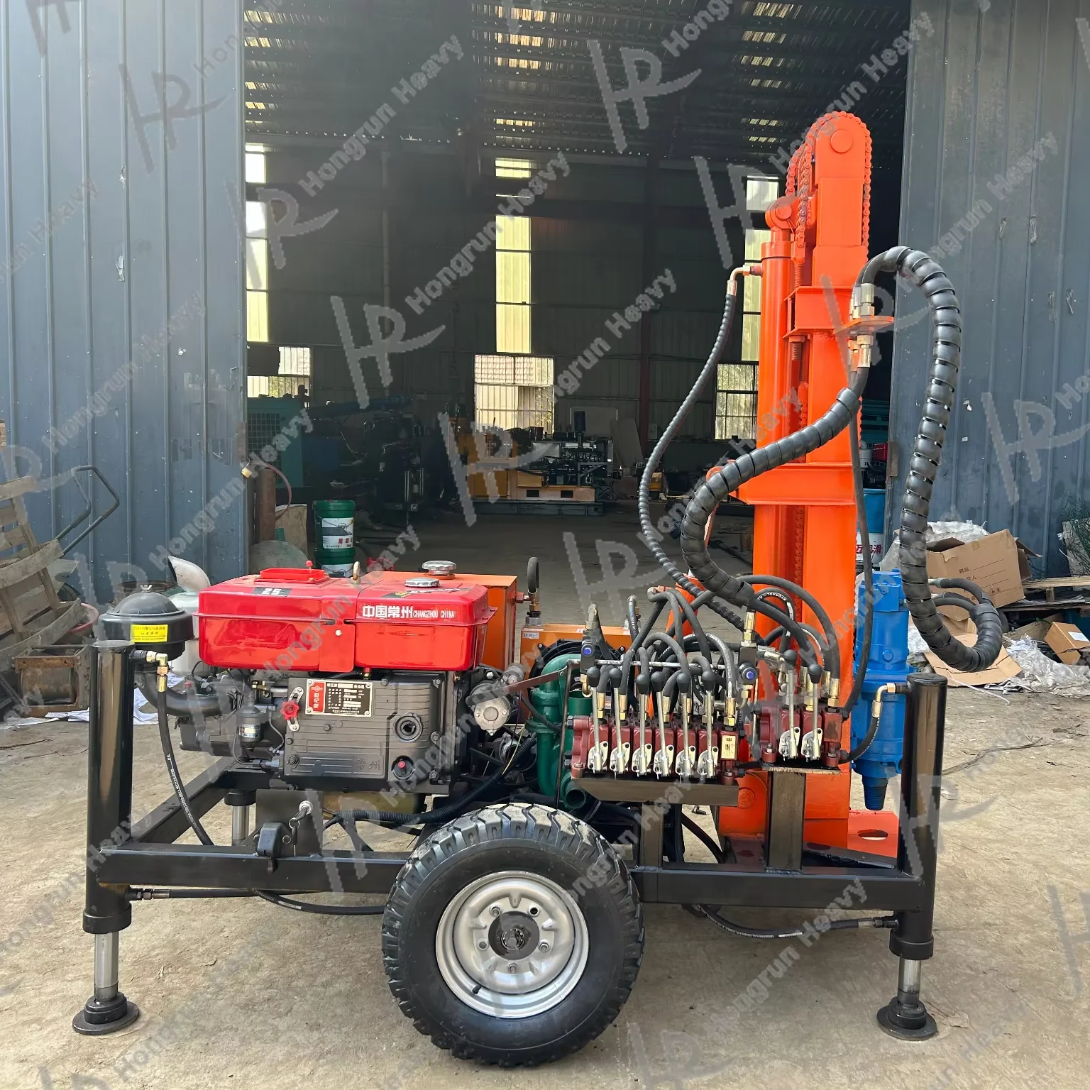 Factory Direct 100m DTH Small Wheeled Rock Drilling Rig Fast Footage Equipment with Pump Motor Engine Core for Mine Drilling
Factory Direct 100m DTH Small Wheeled Rock Drilling Rig Fast Footage Equipment with Pump Motor Engine Core for Mine Drilling