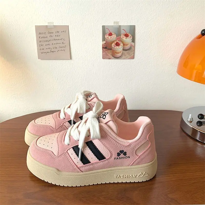 Casual College Style Women's Sneakers Thick Bottom Retro Hong Kong Style Spring 2026 Versatile Flat Bottom Rubber Sole Shoes
Casual College Style Women's Sneakers Thick Bottom Retro Hong Kong Style Spring 2026 Versatile Flat Bottom Rubber Sole Shoes