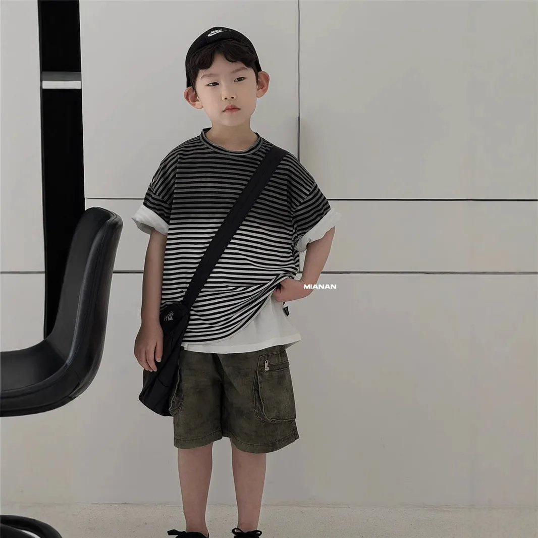 25 Summer New Children's and Boys' Korean Style Spray Painted Striped T-shirt Short Sleeved Boy Round Neck Short
25 Summer New Children's and Boys' Korean Style Spray Painted Striped T-shirt Short Sleeved Boy Round Neck Short