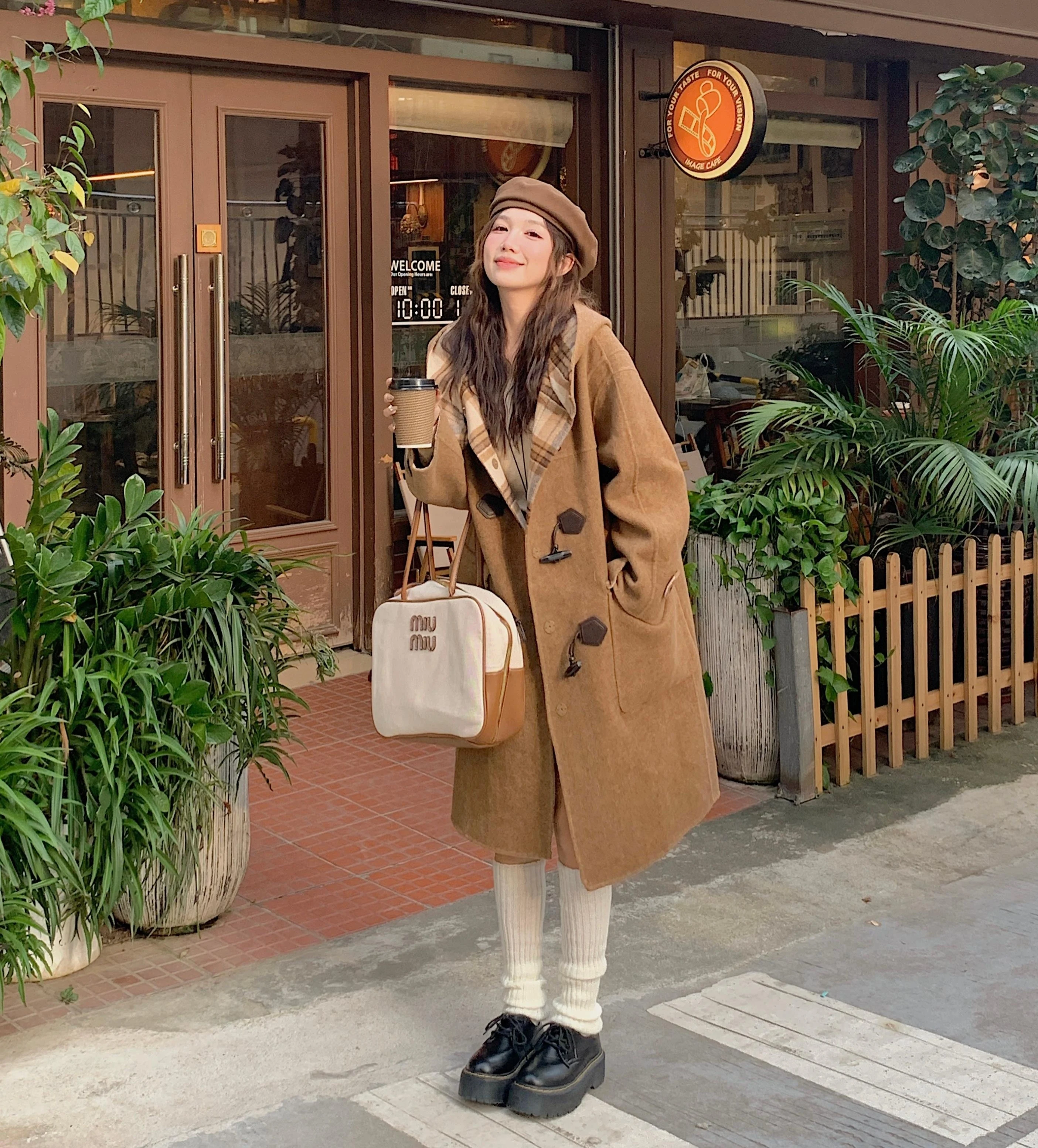Celebrity-Style Double-Sided Wearable Woolen Coat for Women 2024 Autumn/Winter New Plaid Overcoat Female Office Lady Jacket Top
Celebrity-Style Double-Sided Wearable Woolen Coat for Women 2024 Autumn/Winter New Plaid Overcoat Female Office Lady Jacket Top