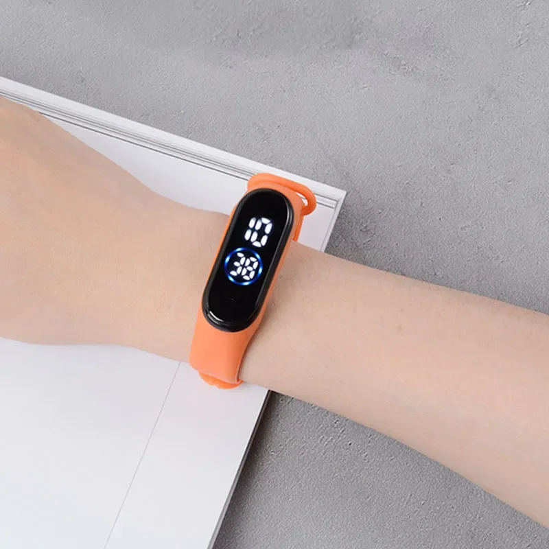 1pcs Waterproof Children Smart Watch Boy Girl Fashion LED Digital Wristwatches Silicone Sport Kids Watch Birthday Gift Bracelet
1pcs Waterproof Children Smart Watch Boy Girl Fashion LED Digital Wristwatches Silicone Sport Kids Watch Birthday Gift Bracelet
