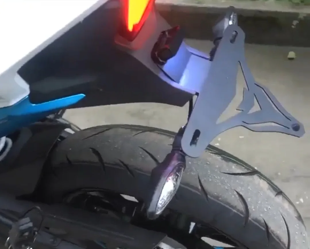 FOR CFMOTO 250SR 300SR MY22 450SR 450SS 250NK 400NK 650NK 150NK Motorcycle Tail Tidy Fender Eliminator License Plate Holder
FOR CFMOTO 250SR 300SR MY22 450SR 450SS 250NK 400NK 650NK 150NK Motorcycle Tail Tidy Fender Eliminator License Plate Holder