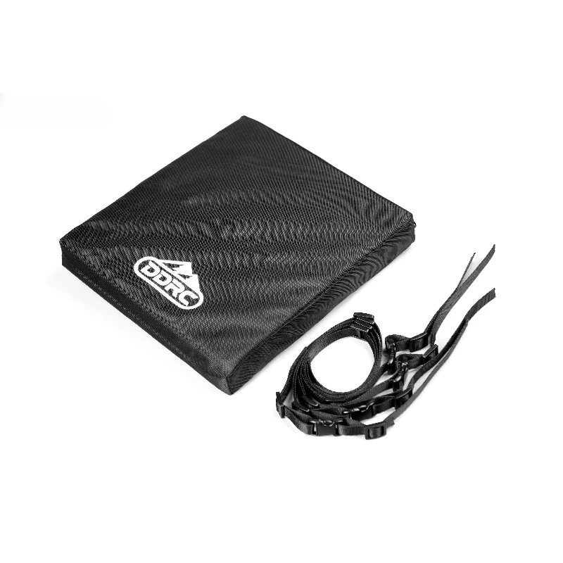 CROSSRC EMO XX2 1/5 RC Rock Crawler Simulation Roof Cargo Bag, Scale Decorative Accessory Mood Part for RC Car
CROSSRC EMO XX2 1/5 RC Rock Crawler Simulation Roof Cargo Bag, Scale Decorative Accessory Mood Part for RC Car