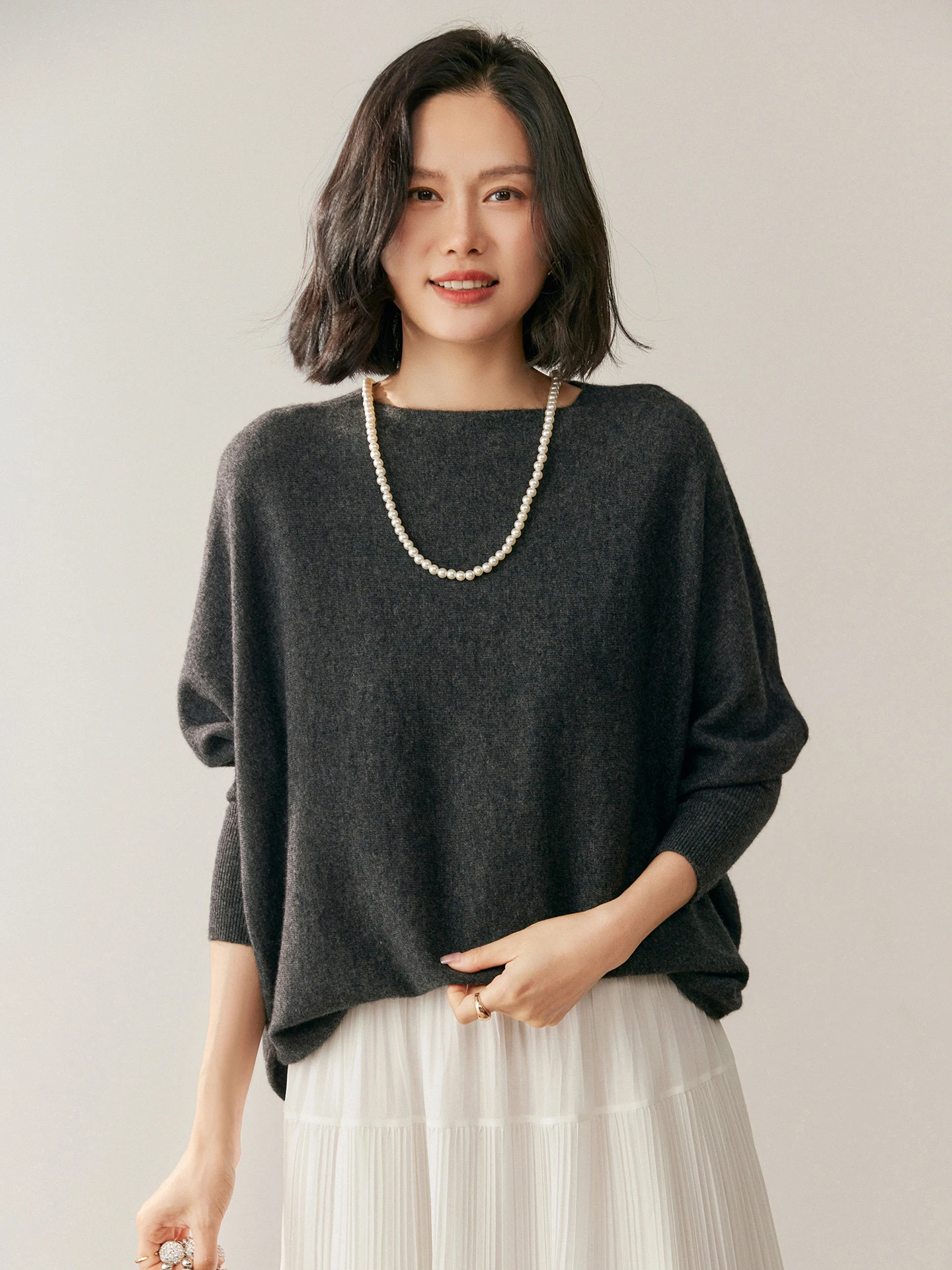 Высокое качество, новый женский пуловер из 100% кашемира, свитер, осень-зима, с круглым вырезом, однотонные вязаные топы с рукавами «летучая мышь», интеллектуальный ленивый ветер 
Высокое качество, новый женский пуловер из 100% кашемира, свитер, осень-зима, с круглым вырезом, однотонные вязаные топы с рукавами «летучая мышь», интеллектуальный ленивый ветер