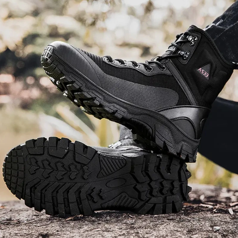 High-top Black Tactical Boots Men's Shoes Solid Workmanship Outdoor Adventure Super Reliable Cool and Handsome Appearance
High-top Black Tactical Boots Men's Shoes Solid Workmanship Outdoor Adventure Super Reliable Cool and Handsome Appearance