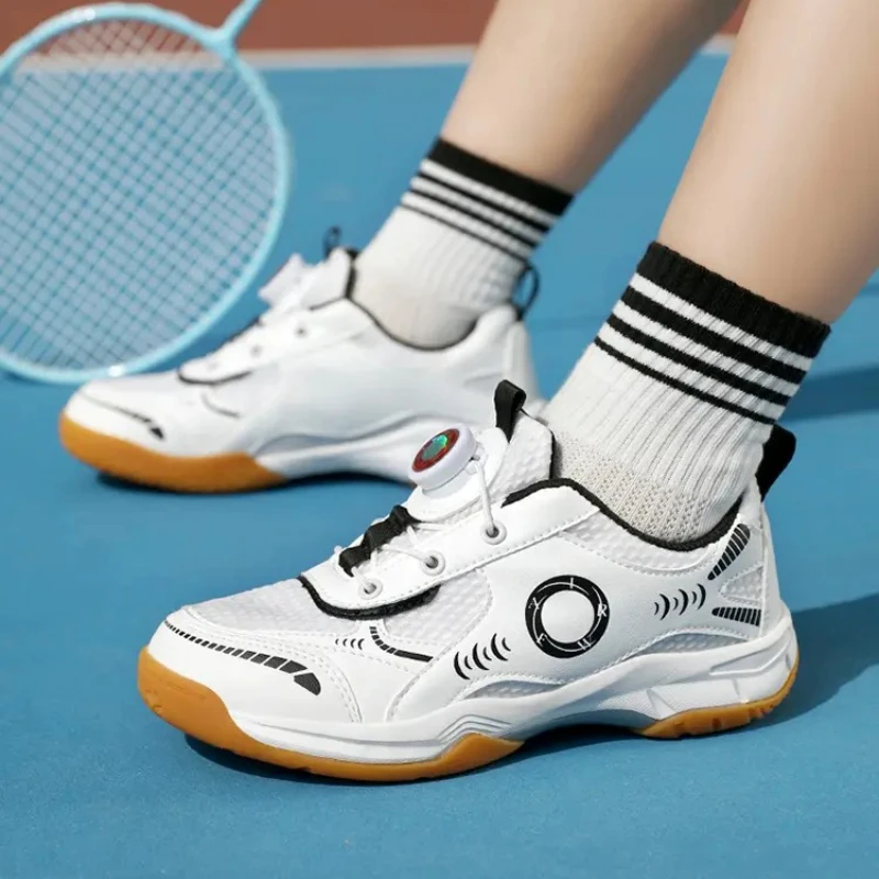 Badminton Shoes Children 2025 Autumn Top Quality Court Shoes Outdoor Ladies Hard-Wearing Table Tennis Shoe Female kids sneakers
Badminton Shoes Children 2025 Autumn Top Quality Court Shoes Outdoor Ladies Hard-Wearing Table Tennis Shoe Female kids sneakers