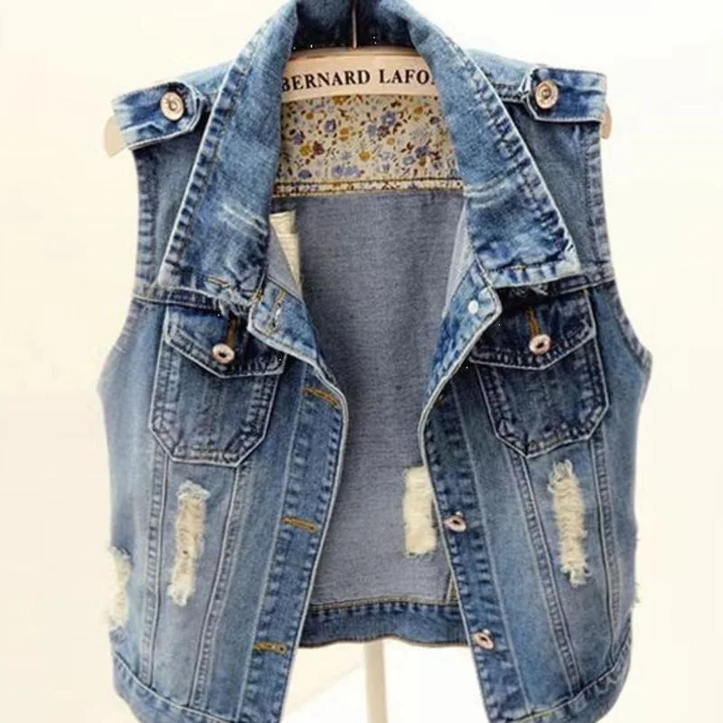 Vintage Washed Denim Vest Retro Style Women's Vest Fashionable Inner Wear Regular Length Casual Outerwear Spring Season
Vintage Washed Denim Vest Retro Style Women's Vest Fashionable Inner Wear Regular Length Casual Outerwear Spring Season