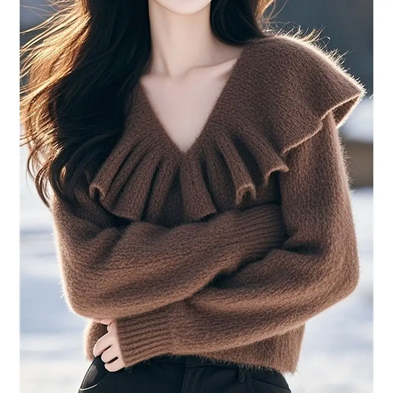 Женский коричневый вязаный свитер во французском стиле ретро с v-образным вырезом и длинными рукавами, уникальные ультрамягкие элегантные осенне-зимние топы
Женский коричневый вязаный свитер во французском стиле ретро с v-образным вырезом и длинными рукавами, уникальные ультрамягкие элегантные осенне-зимние топы