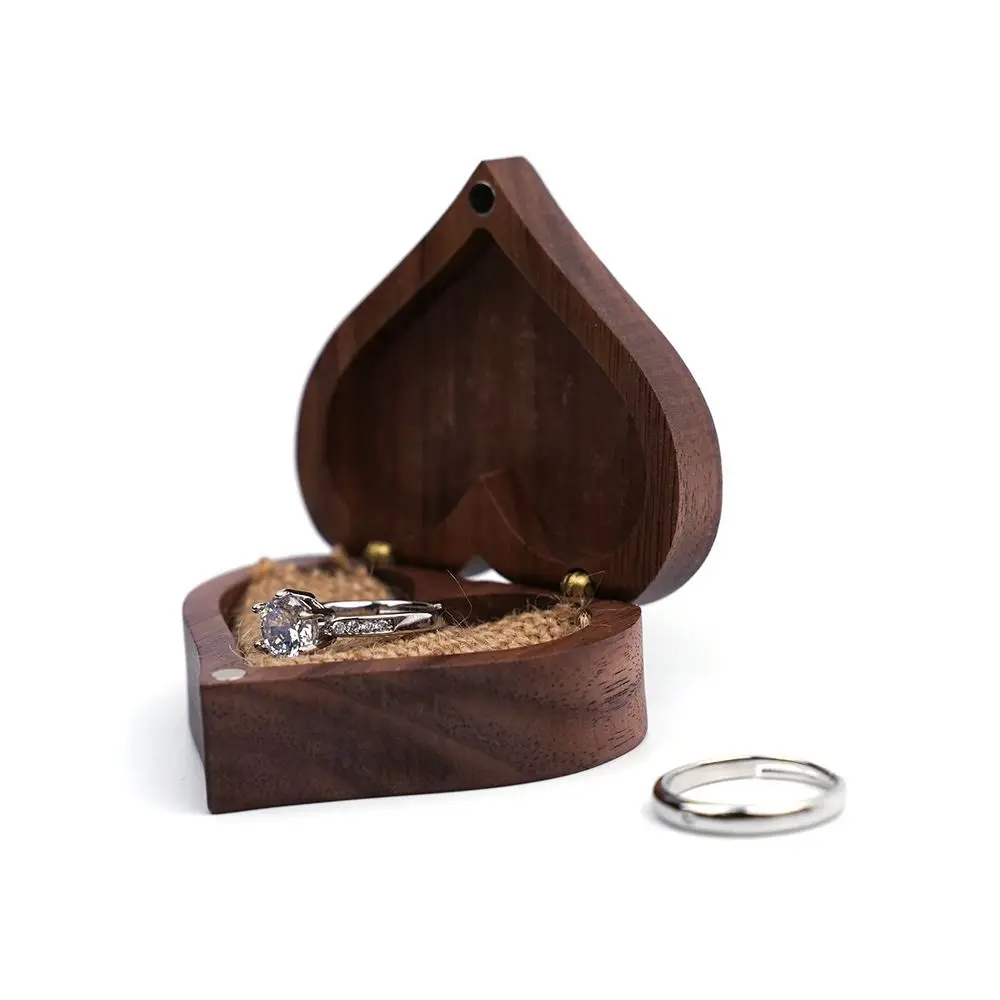 High-quality Heart Shape Jewelry Box Solid Wood Mini Ring Storage Box Portable Chinese Style Rings Organizer
High-quality Heart Shape Jewelry Box Solid Wood Mini Ring Storage Box Portable Chinese Style Rings Organizer