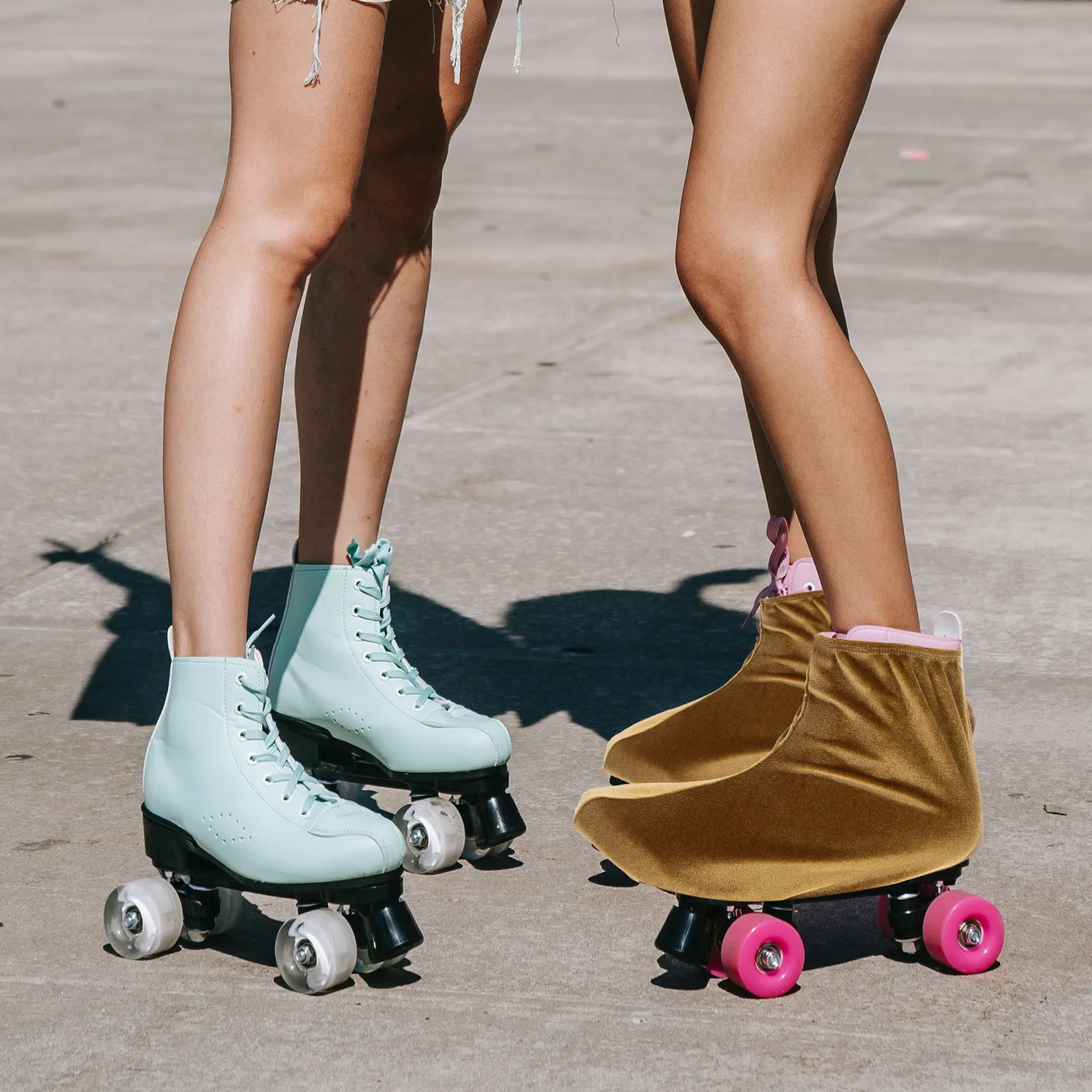 1Pair High-Grade Polyester Ice Skating Shoes Covers Wear-Resistant Portable Skating Accessory for Hockey Figure Ice Skaters
1Pair High-Grade Polyester Ice Skating Shoes Covers Wear-Resistant Portable Skating Accessory for Hockey Figure Ice Skaters