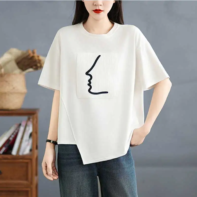 2025 Summer New Irregular Line Embroidery Casual Plus Size T-Shirts Women Korean Style O-Neck Short Sleeve Loose T Shirts Tops
2025 Summer New Irregular Line Embroidery Casual Plus Size T-Shirts Women Korean Style O-Neck Short Sleeve Loose T Shirts Tops