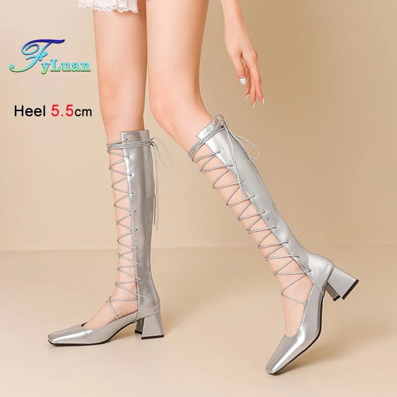 Летние женские высокие сапоги до колена, сексуальные сандалии с перекрестной шнуровкой и вырезами, модные сапоги до колена в европейском и американском стиле, обувь для подиумных показов
Летние женские высокие сапоги до колена, сексуальные сандалии с перекрестной шнуровкой и вырезами, модные сапоги до колена в европейском и американском стиле, обувь для подиумных показов