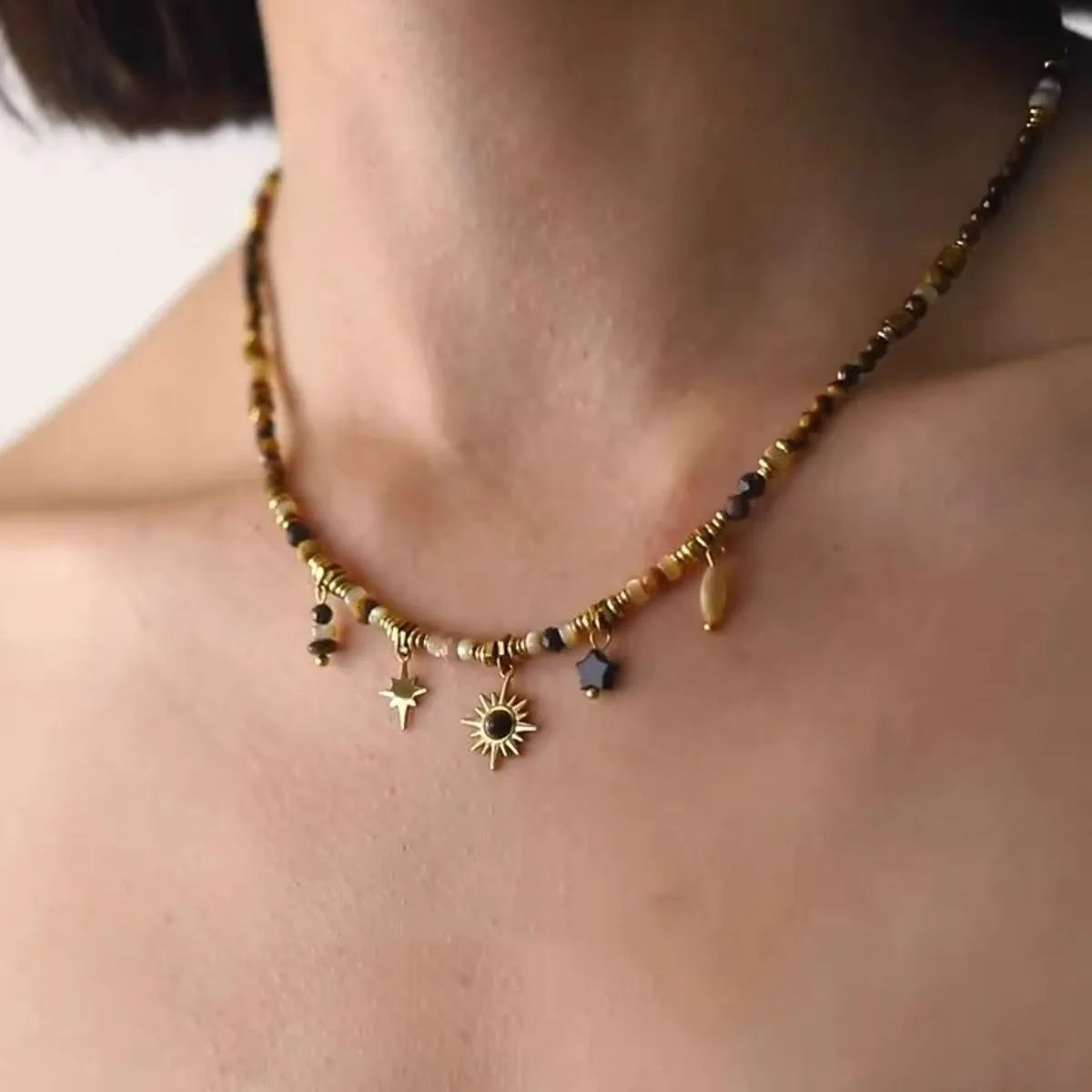Retro Literary Tiger Eye Stone Beaded Stainless Steel Necklace No Fade Maillard Long Sweater Chain Layering Pendant Necklace
Retro Literary Tiger Eye Stone Beaded Stainless Steel Necklace No Fade Maillard Long Sweater Chain Layering Pendant Necklace