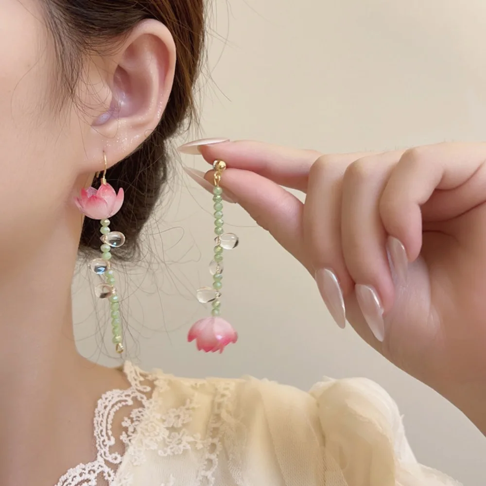 New Chinese Fashion Lotus Flower Earrings for Women Original Asymmetrical Design Chilly Adorable Jewelry Ancient Style Ear Clips
New Chinese Fashion Lotus Flower Earrings for Women Original Asymmetrical Design Chilly Adorable Jewelry Ancient Style Ear Clips