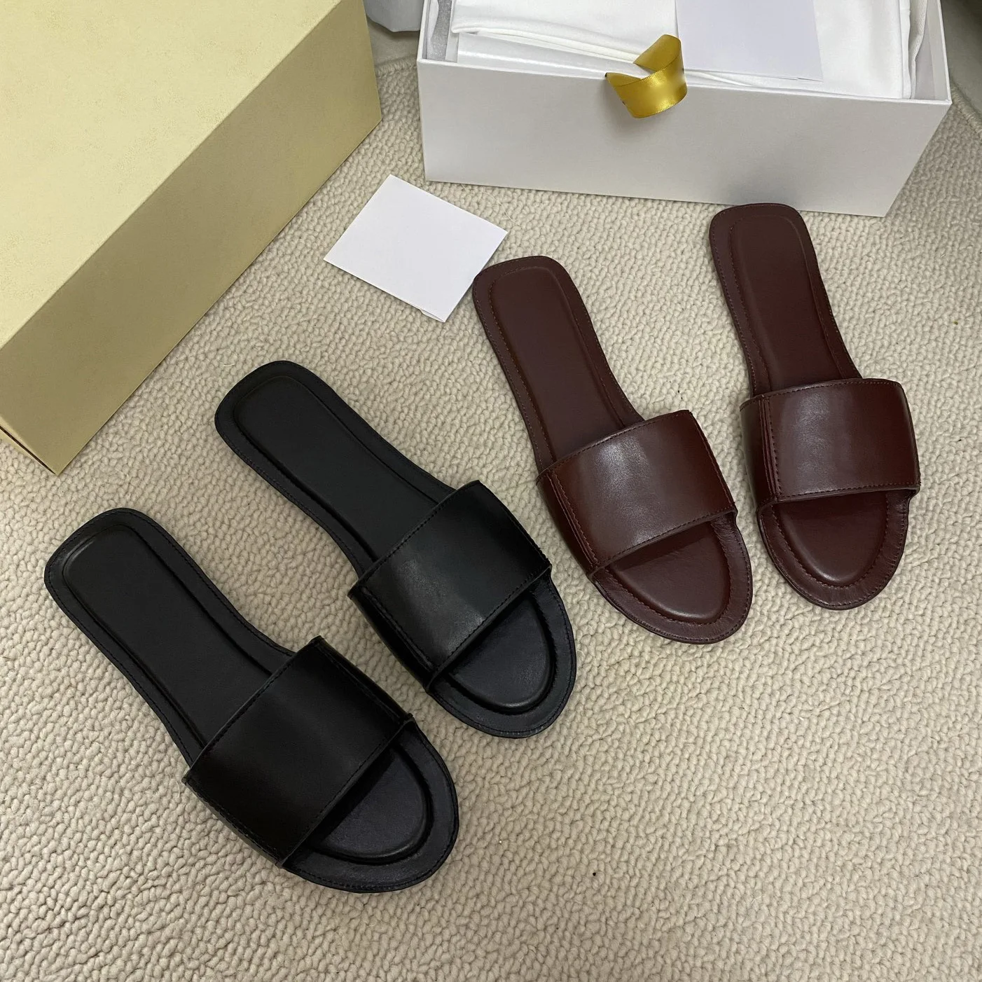 Dave&di Minimalist French Style Flat Slippers For Women Summer Leather One-piece Flat Slippers Comfortable Women's Sandals Shoes
Dave&di Minimalist French Style Flat Slippers For Women Summer Leather One-piece Flat Slippers Comfortable Women's Sandals Shoes